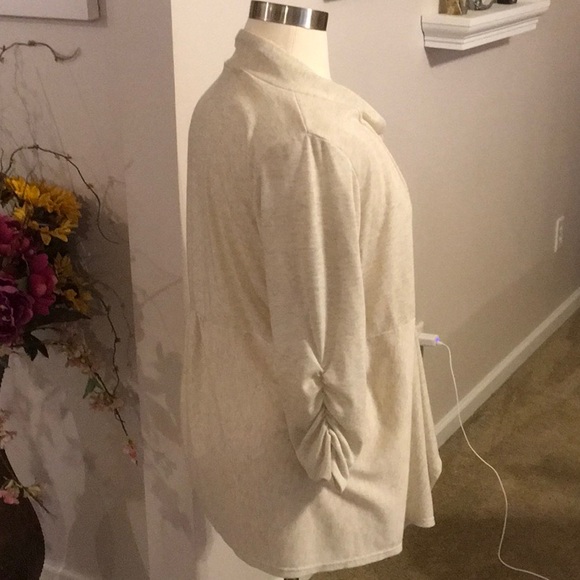 American Rag Knit Cardigan 1x - Picture 2 of 3